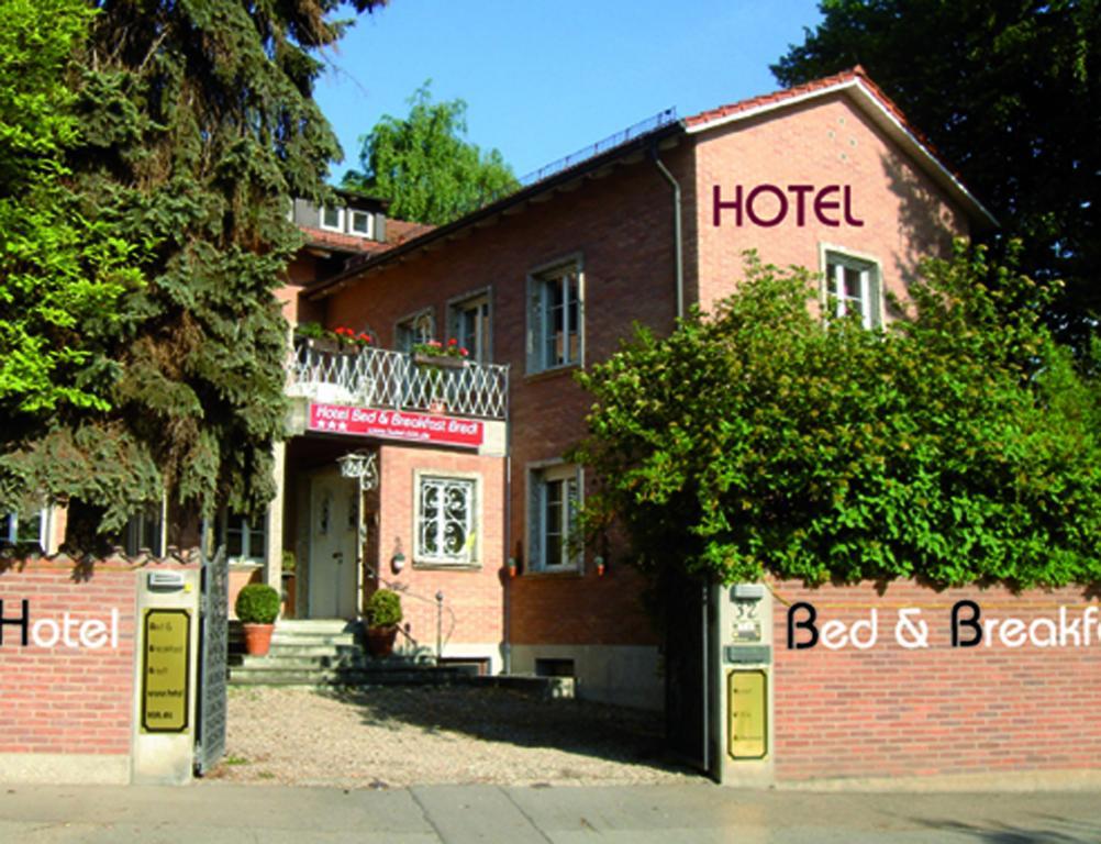 Hotel B&B Bredl In Der Villa Ballestrem Straubing Bagian luar foto