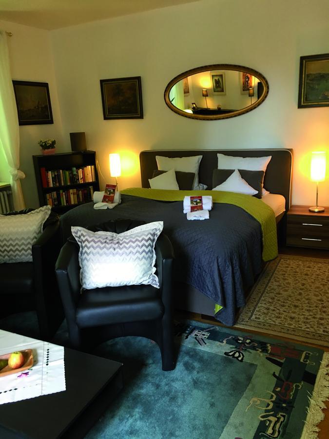 Hotel B&B Bredl In Der Villa Ballestrem Straubing Bagian luar foto
